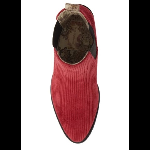 Band of Gypsies Shadow Chelsea Boot, Red/Black, Corduroy Style, Size 8, NWT - Picture 9 of 10